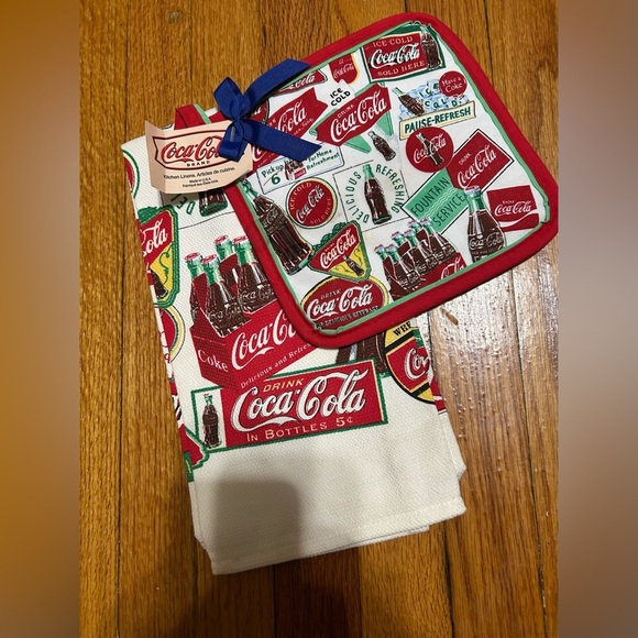 Vintage Retro Coca Cola Pot Holder Stove Towel Red Advertising 1999 Y2K 2pcs NWT - Picture 1 of 9